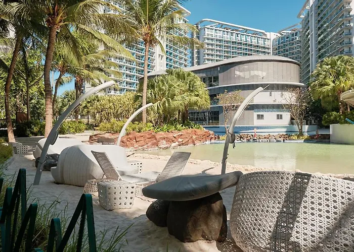 Bahamas Tower Azure Urban Residences By Nestled Nook Aparthotel