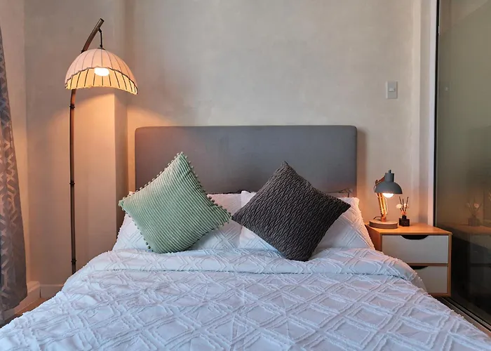 Bahamas Tower Azure Urban Residences By Nestled Nook Aparthotel *