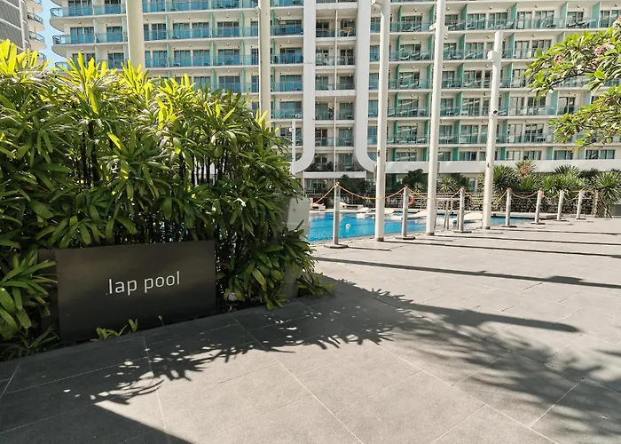 Bahamas Tower Azure Urban Residences By Nestled Nook Aparthotel *